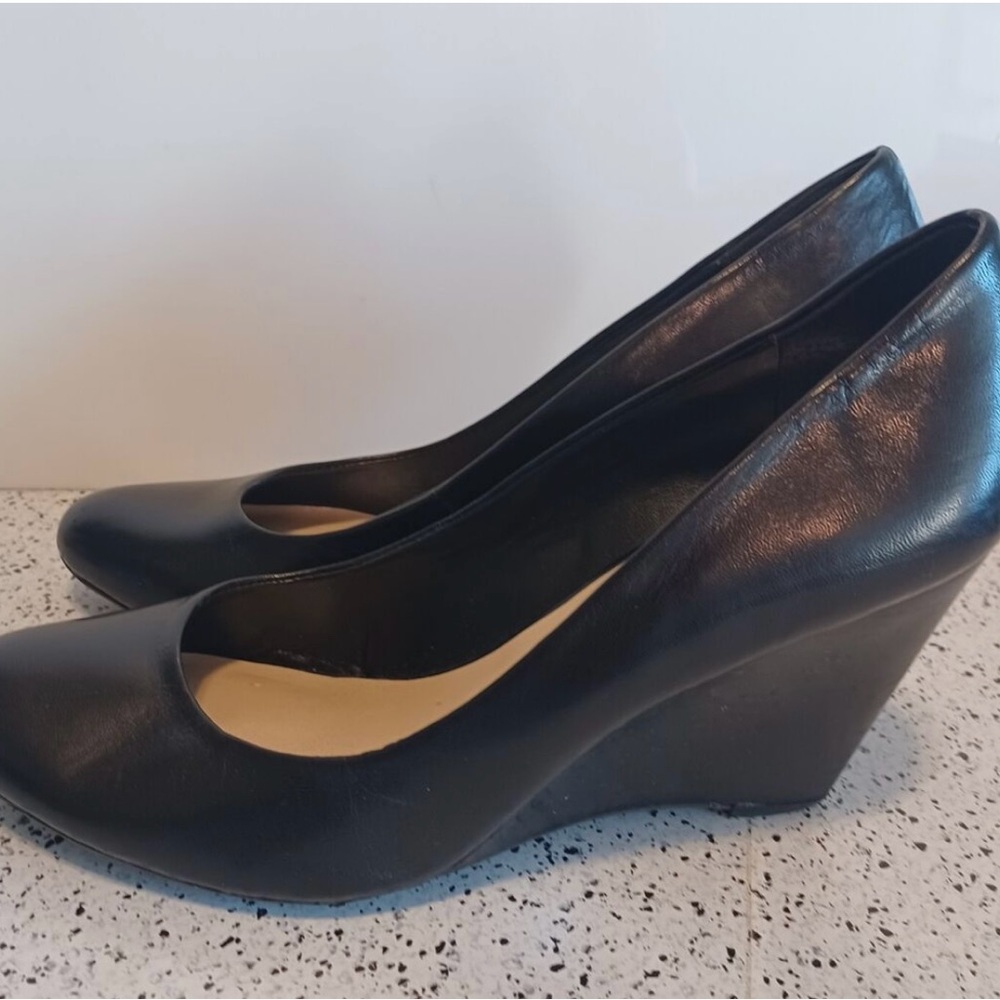 A.N.A women’s size 10‎ black wedge heels